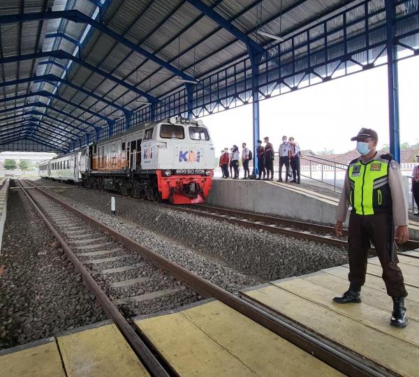 Ka Lokal Pangrango Bogor Sukabumi Kembali Beroperasi Mulai 10 April 2022