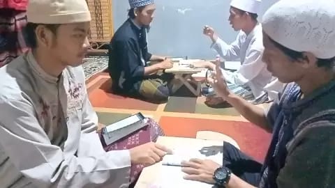 Difabel Tuna Wicara Semangat Belajar Membaca Al-Qur'an di Pesantren Ramadhan