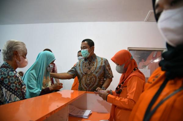 Wali Kota Hendi Kawal Penyaluran BLT Minyak Goreng di Kota Semarang