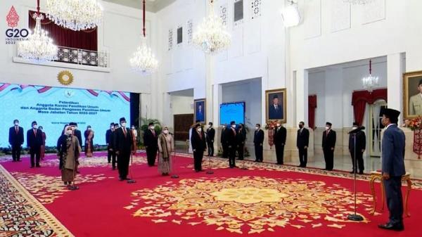 Usai Dilantik, Jokowi Minta KPU-Bawaslu Tancap Gas