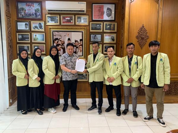 Bersama DPRD Kota Salatiga, DEMA Fakultas Syariah Nyatakan Sikap Penolakan Penundaan Pemilu 2024