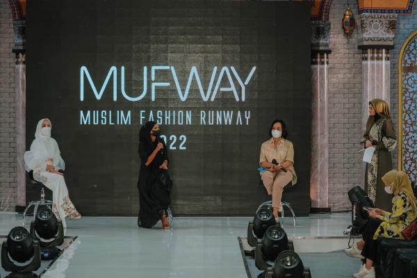 Industri Fashion Bergeliat, 26 Desainer Tanah Air Ramaikan Muslim Fashion Runway 2022