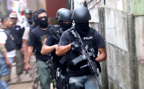 9 Terduga Teroris Ditangkap di Jateng, Polisi Sita 16 Senjata Api dan Ratusan Amunisi
