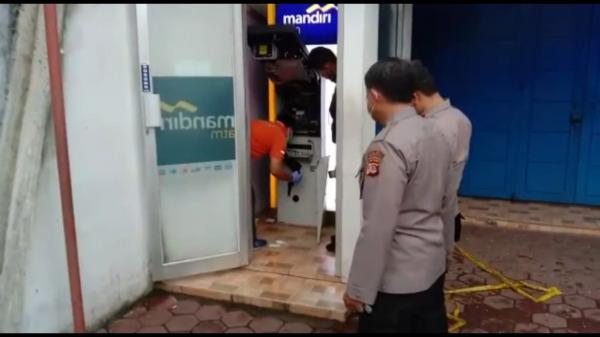 Antisipasi Mesin ATM Kembali Dibobol Maling, Pihak Bank Akan Pindahkan Mesin ATM ke Dalam Minimarket