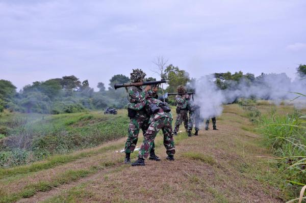 Tenteng RPG-7, Taruna AAL Korps Marinir Habisi Musuh