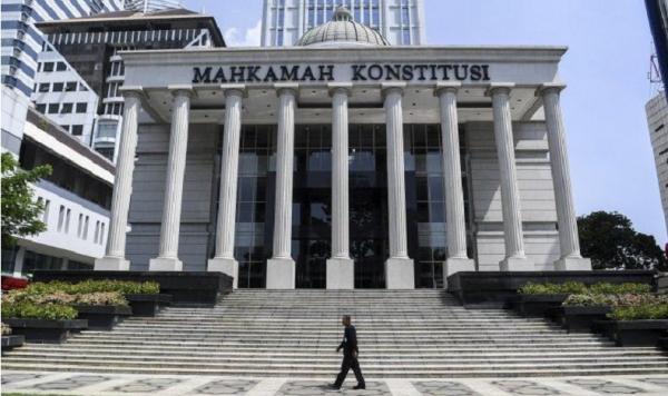 Tolak Para Pemohon. MK : Pejabat Gubernur hingga Wali Kota Tak Boleh dari TNI-Polri Aktif