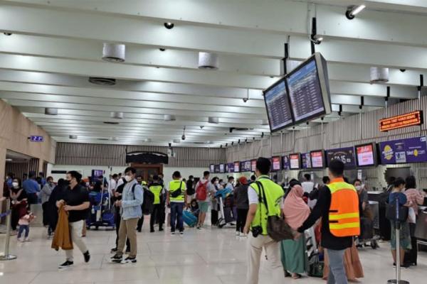 Mulai Mudik Lebaran, Penumpang di Bandara Soetta Tumpah 100 Ribu Orang Per Hari