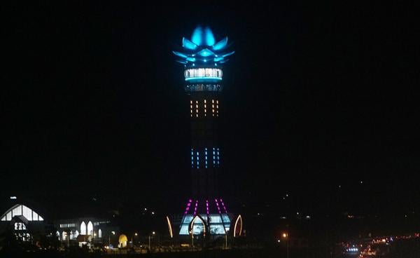 Lift Menara Pandang Teratai di Purwokerto Sempat Macet, Ini kata Pengelola!
