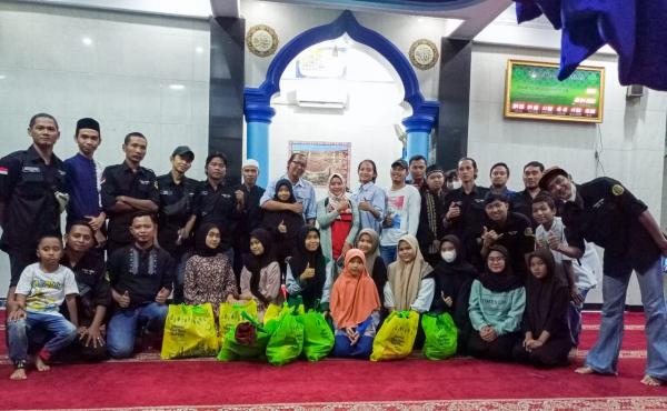 Berbagi Kebaikan, Katar RW 19 Desa Tlajung Udik bersama Bogor Timur Jurnalis Santuni Anak Yatim