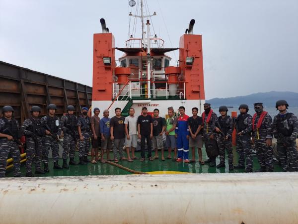 Dua Kapal Muatan Nikel di Teluk Lasolo Morowali Sulawesi Tenggara Ditangkap TNI AL Koarmada II