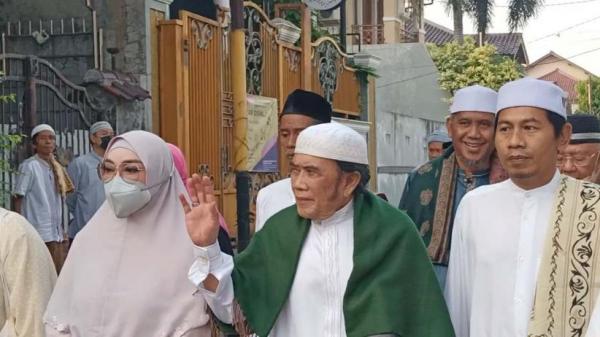 Hari Bahagia Ridho Rhoma Keluar Penjara, Rhoma Irama Jadi Imam Sholat Idul Fitri