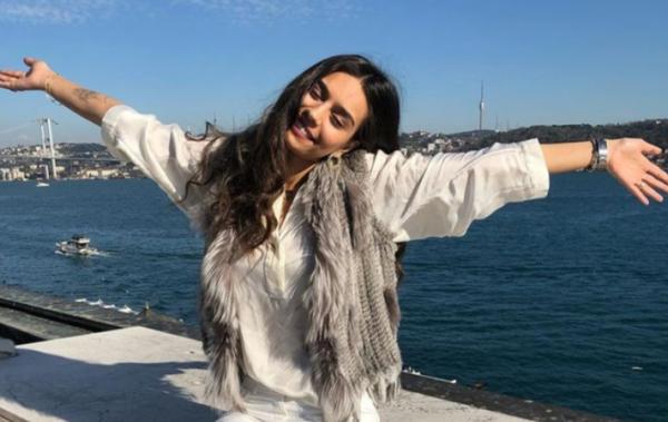 Bikin Kepo, Ini Biodata dan Agama Amine Gulse, Mantan Miss Turkey Sekaligus Istri Mesut Ozil