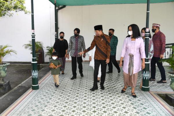 Berlebaran di Yogyakarta, Presiden Jokowi Kunjungi Sri Sultan Hamengkubuwono X