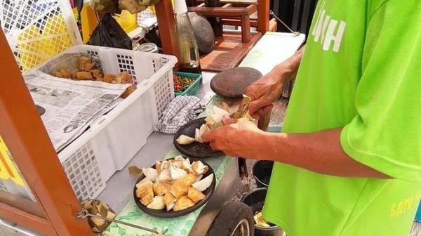 Kaladama, Kuliner Khas Cirebon Timur Mirip Tahu Gejrot yang Bikin Ketagihan
