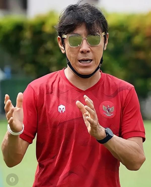 Kalah 3-0  dari Vietnam, Shin Tae-yong Pertanyakan Keputusan Wasit