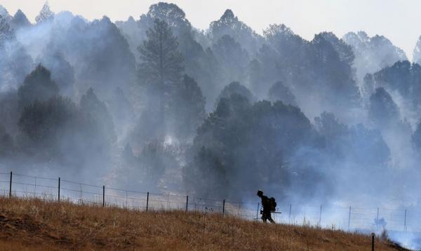 Kebakaran Meluas, Penduduk Desa di New Mexico Kembali Diungsikan