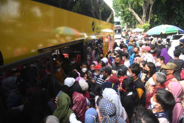 Lebih dari 56 Ribu Warga Naik Bus Wisata Transjakarta saat Libur Lebaran