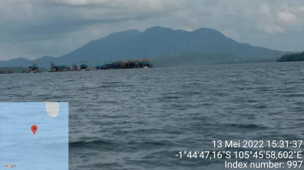 Nelayan Beberkan Bukti Tambang Ilegal Tanjung Sunur Masih Beroperasi