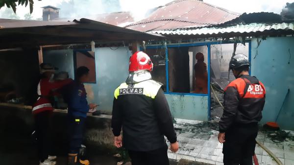 Diduga Korsleting Listrik, 7 Rumah di Perumahan RS Marzuki Mahdi Bogor Hangus Terbakar