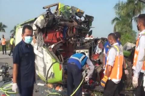 Korban Tewas Bus Pariwisata Maut di Tol Sumo Bertambah Satu Orang