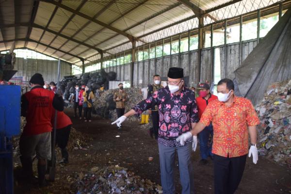 Belajar Penanganan Sampah dari Banyumas, Bupati Semarang Acungi Jempol