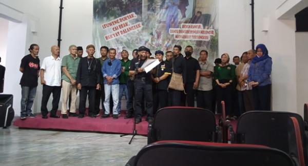 Tolak SK KHDPK, Pegiat Lingkungan di Jawa Barat Layangkan Petisi Kepada Presiden Jokowi