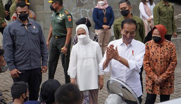 Jokowi Minta Rakyat Kecil Menabung dan Berhemat, Antisipasi Situasi Tak Terduga