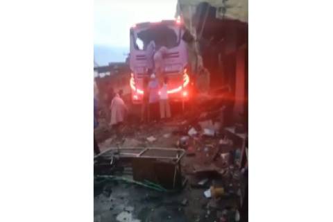 Kecelakaan Maut Bus Pariwisata di Ciamis, Begini Penampakannya Usai Tabrak Rumah dan Kendaraan