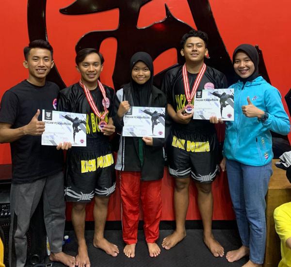 Cabor Kick Boxing Kabupaten Probolinggo Sabet 2 Medali Emas Di Open Tournament Se-Jatim