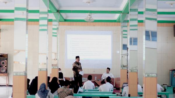 Siapkan Sekolah Unggul dan Kompetitif, SMP RUQ Al-Falah Salatiga Gelar Workshop