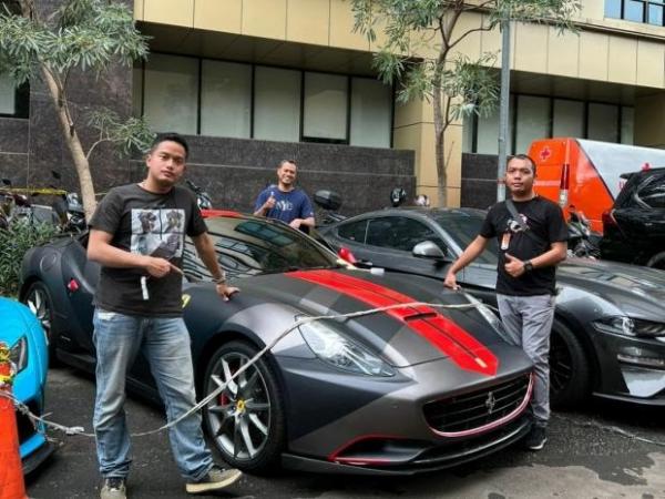 Mobil Ferrari Senilai Rp5 Miliar Indra Kenz, Disita Bareskrim Polri