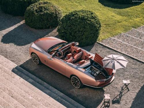 Demi Kenang Orangtua, Crazy Rich Pesan Mobil Termahal di Dunia Buatan Rolls-Royce.