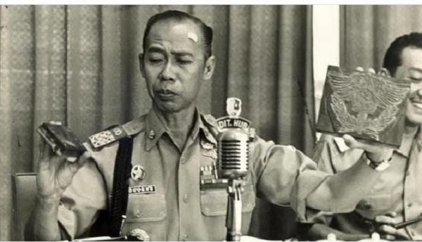 Mobil Dinas untuk Keluarga, Jenderal Hoegeng Katakan Tidak