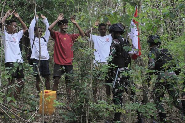 Patroli di Perbatasan RI-Timor Leste, Satgas Temukan Pelintas Diduga Ilegal