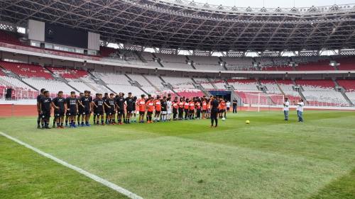 Coaching Clinic, Mesut Ozil Beri Pesan dan Semangat Dukungan Bagi Pemain Muda