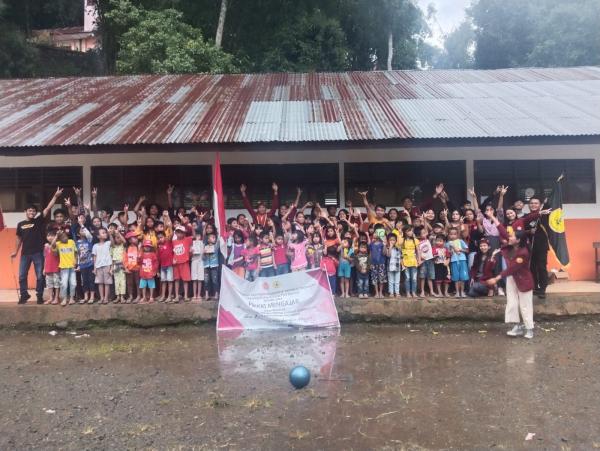 Peduli Pendidikan di Toraja Utara, PMKRI Toraja Mengajar di Pelosok Negeri