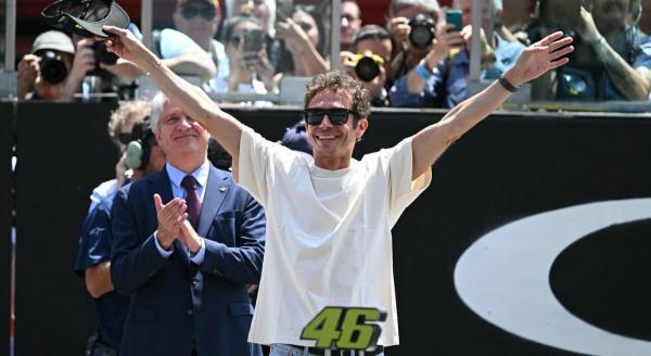 Penghormatan untuk Valentino Rossi, MotoGP Pensiunkan Nomor 46 