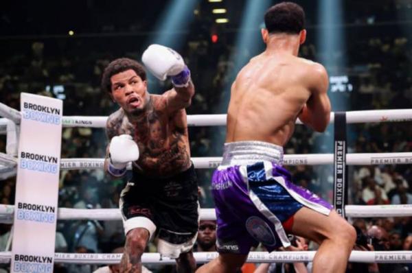 Sekali Bogeman, Gervonta Davis Hancurkan Rolando Romero di  Ronde Enam