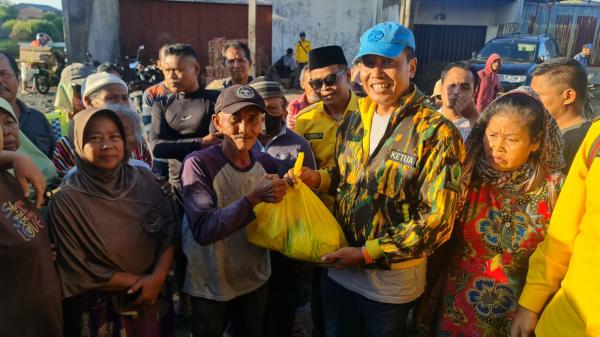 AMPG Jateng Salurkan Bantuan Airlangga Peduli untuk Korban Banjir Rob Demak
