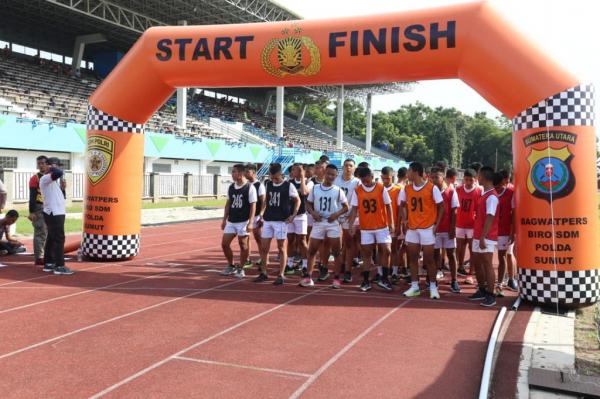 232 Casis Bintara Polri Ikut Tes Jasmani di Stadion Unimed