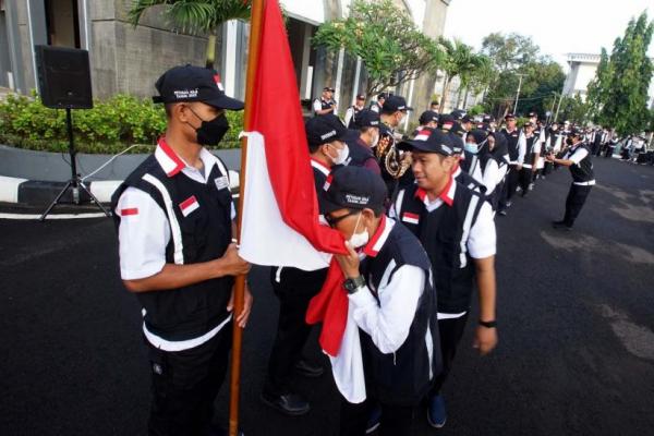 Kemenag Berangkatkan 325 Petugas Haji ke Tanah Suci