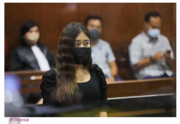 Menangis di Persidangan, Eksepsi Selebgram Ayu Thalia Ditolak Pengadilan