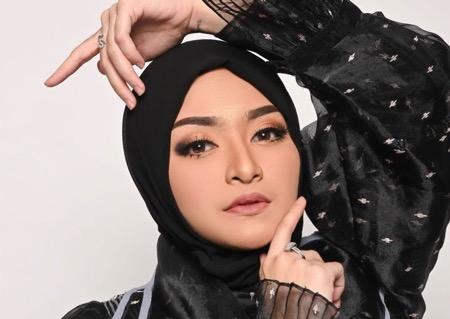 Nathalie Holscher Lepas Hijab, Sule: Itu Urusan Dia