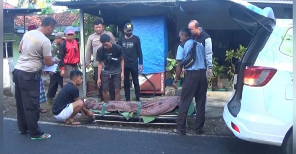 Nyalip Angkot Pengendara Motor Jatuh, Terlindas Motor Lain Hingga Tewas