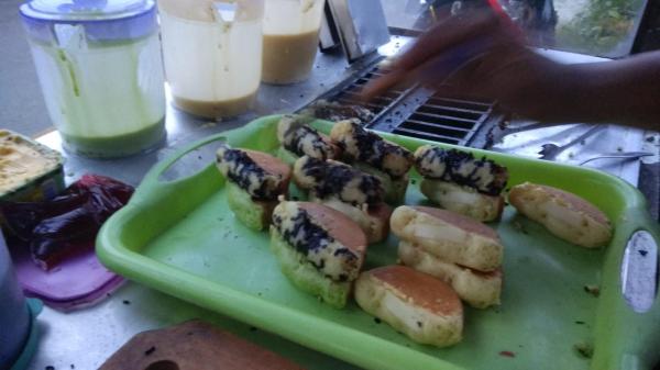 Nikmatnya Kue Pukis, Street Food Lezat yang Merakyat di Cirebon