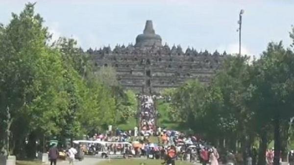 Dharmapala Nusantara FABB Minta Stupa Candi Borobudur Ditutup dari Wisatawan