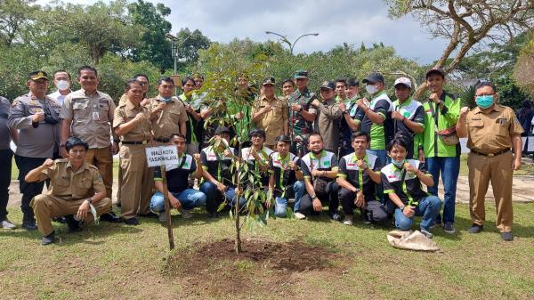 Peringati Hari Lingkungan Hidup Sedunia 2022, Dinas LH Kota Tasikmalaya Tanam 1500 Pohon