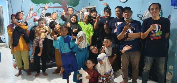 Peringati Hari Lahir Pancasila, Ganjar1st Kota Surabaya Kunjungi Panti Asuhan