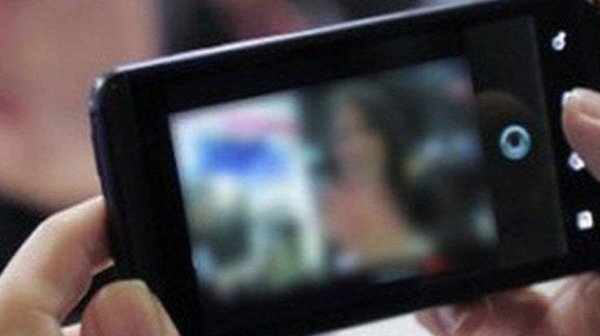 Miris! Pejabat Perempuan Video Call Sex Pamer Payudara Viral