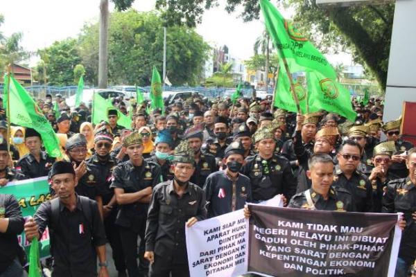 Laskar Melayu Bersatu Gelar Aksi Demo di Kantor DPRD Riau, Ini Tuntutannya